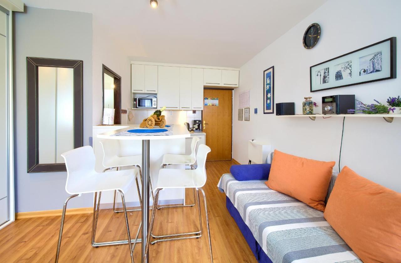 Studio Apartment Vesna Krk Town Exterior foto